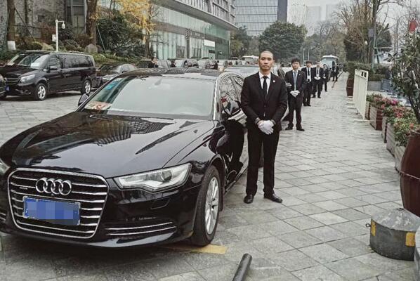 成都企業(yè)租車費用要多少？