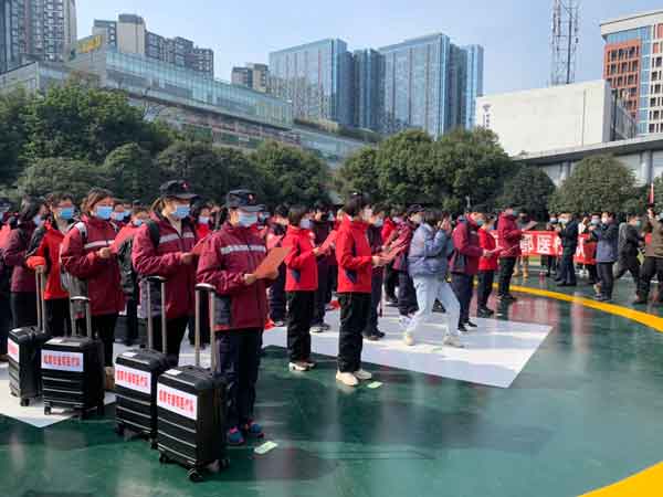 馳援湖北  四川能投國信租車在行動